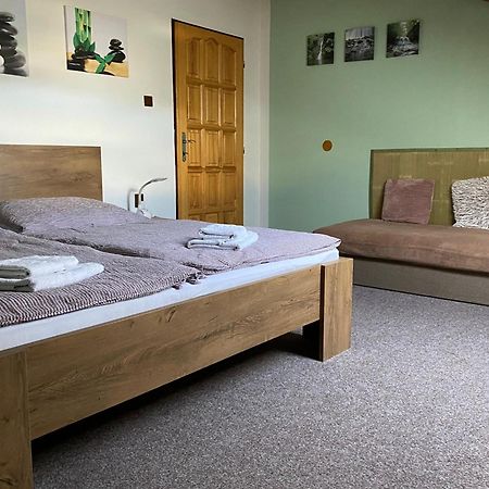 Apartman Na Ostrove Beroun Beroun  Buitenkant foto