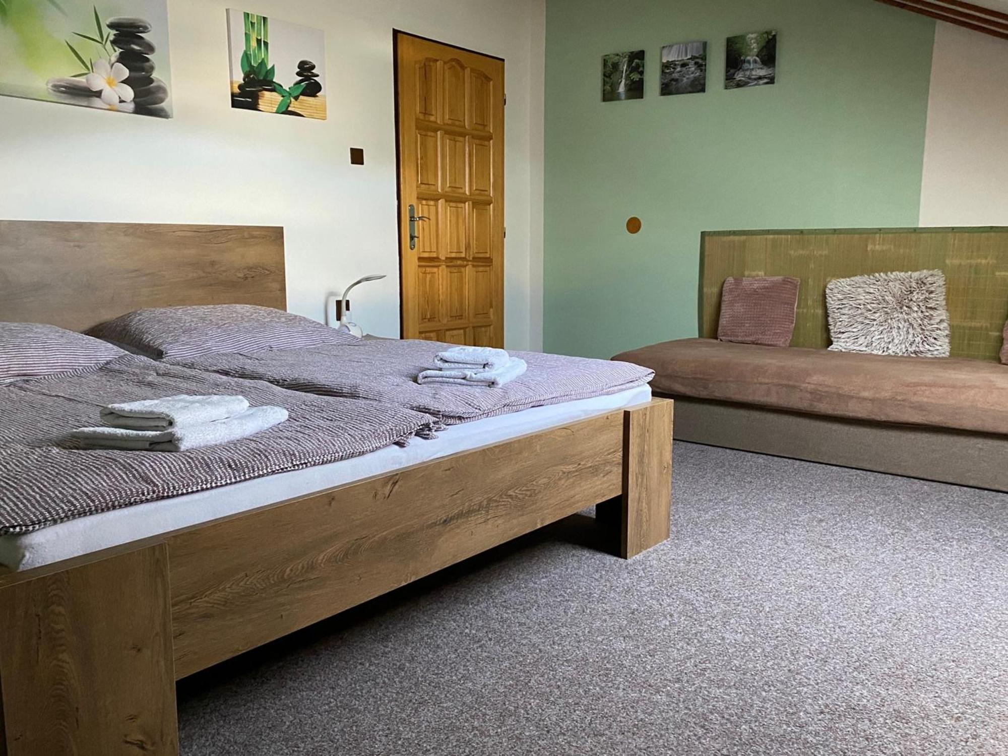 Apartman Na Ostrove Beroun Beroun  Buitenkant foto